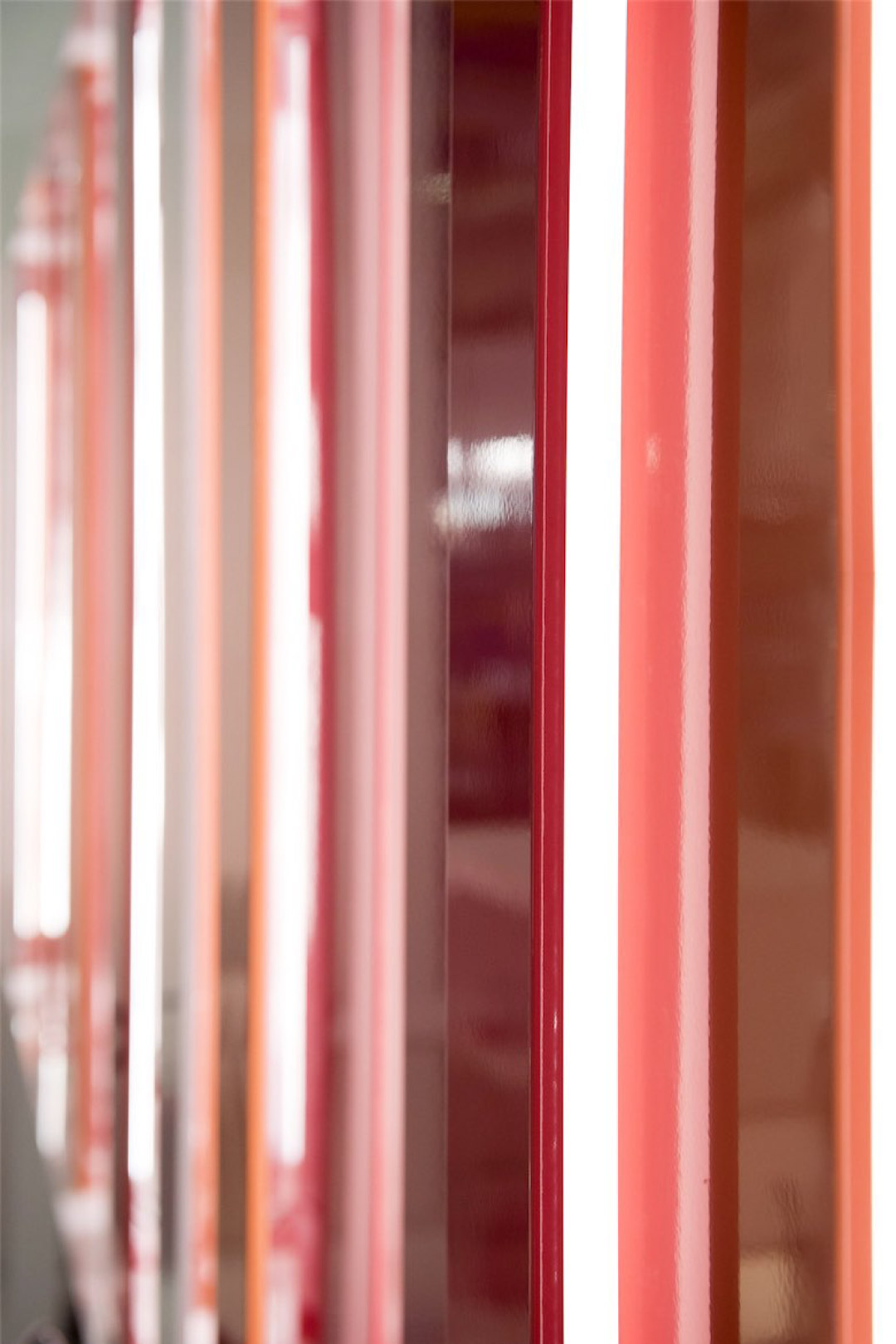 Cosmetion Stand | Studio Magenis