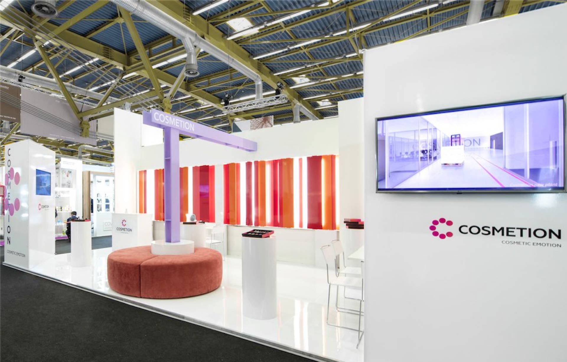 Cosmetion Stand | Studio Magenis