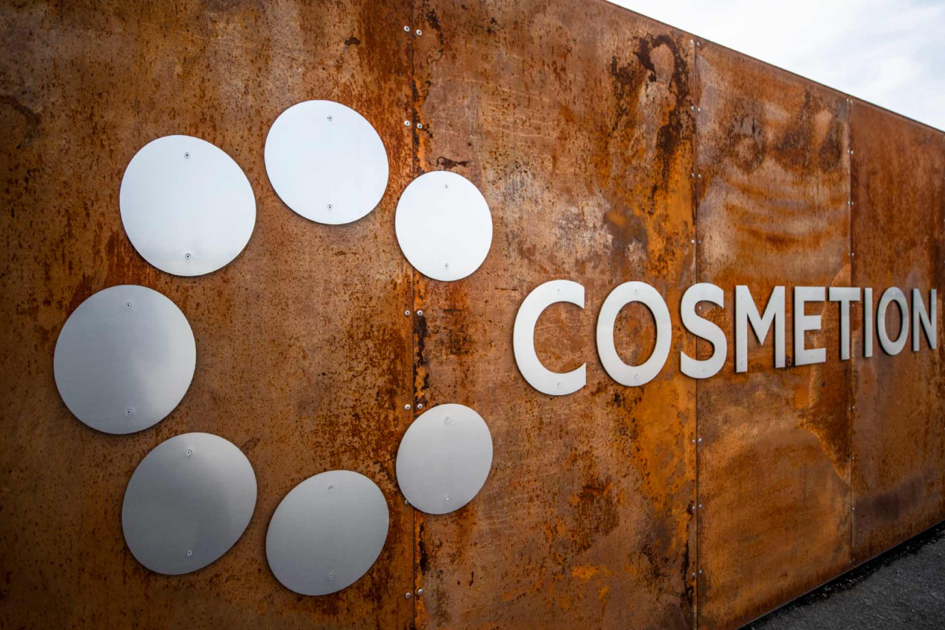 Cosmetion | Studio Magenis