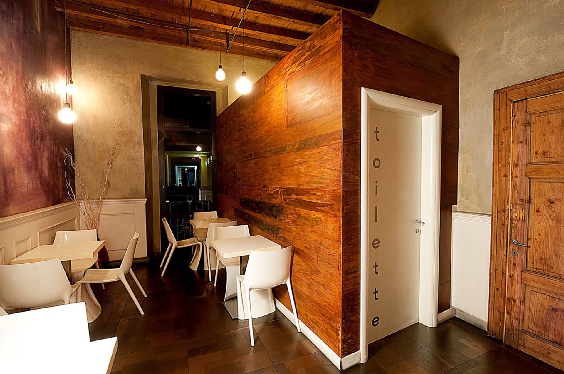 Mostaccino | Studio Magenis