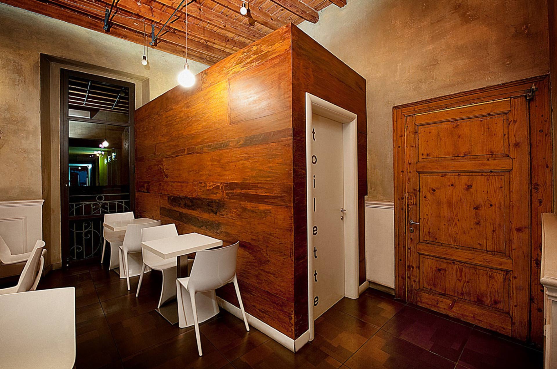 Mostaccino | Studio Magenis