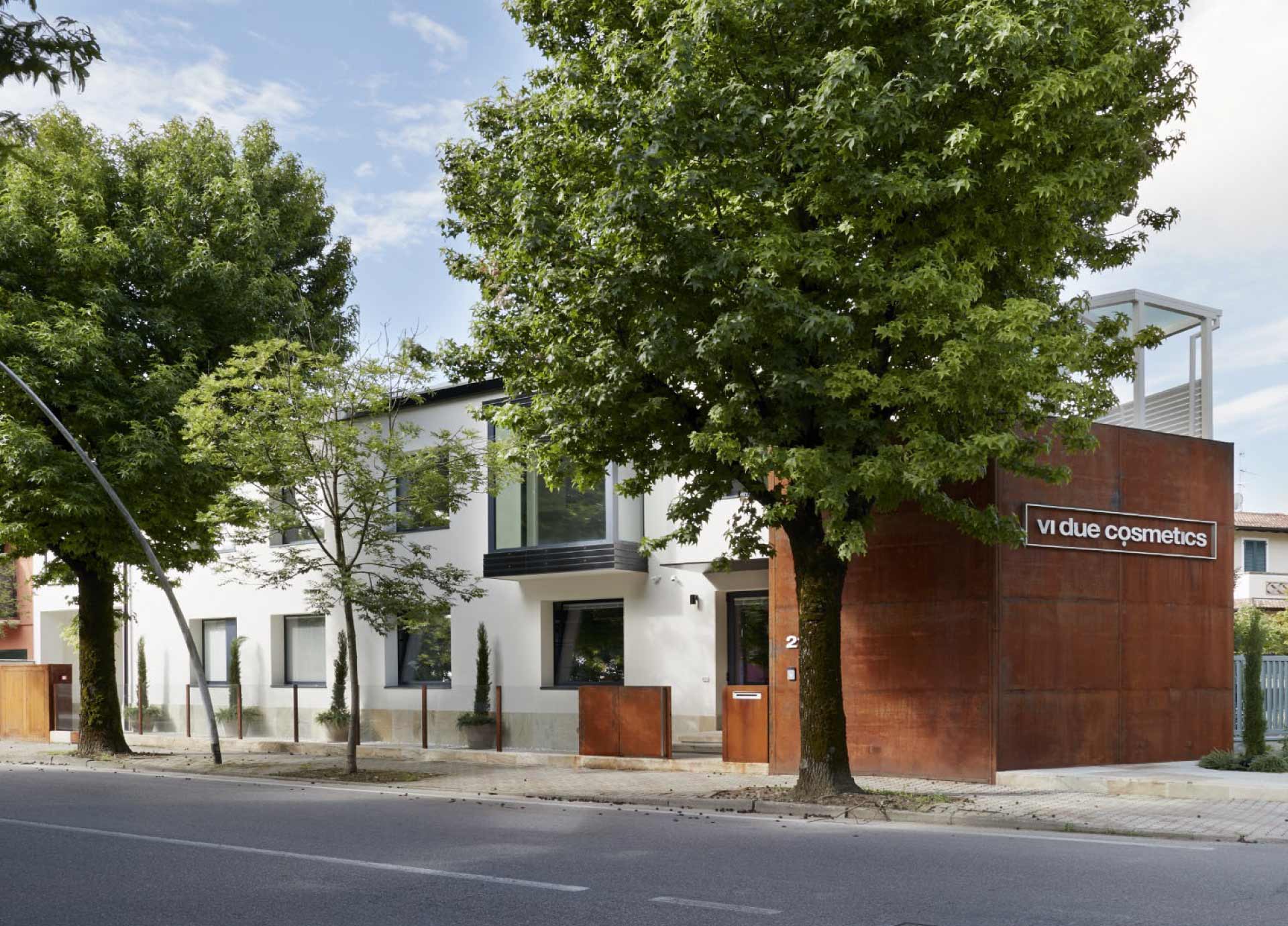 V Due Cosmetics | Studio Magenis