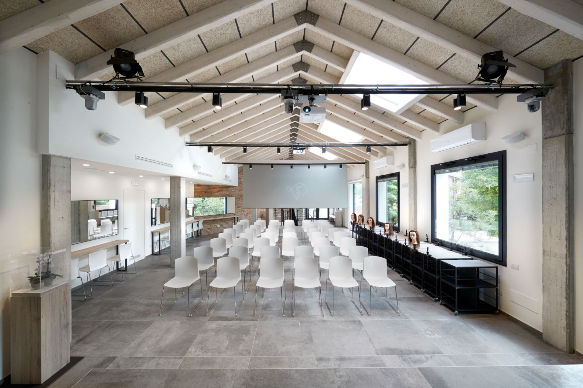 V Due Cosmetics | Studio Magenis