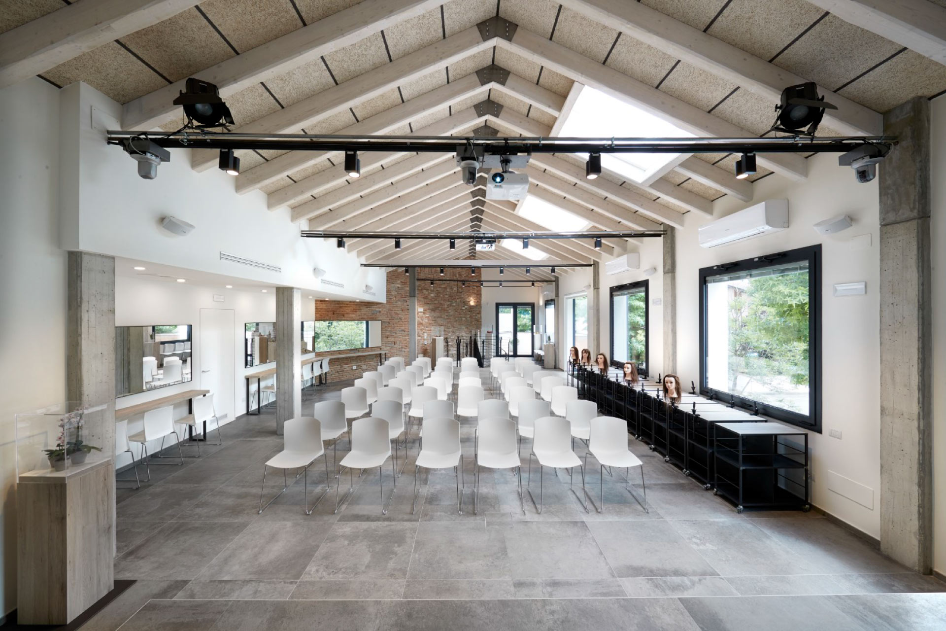 V Due Cosmetics | Studio Magenis