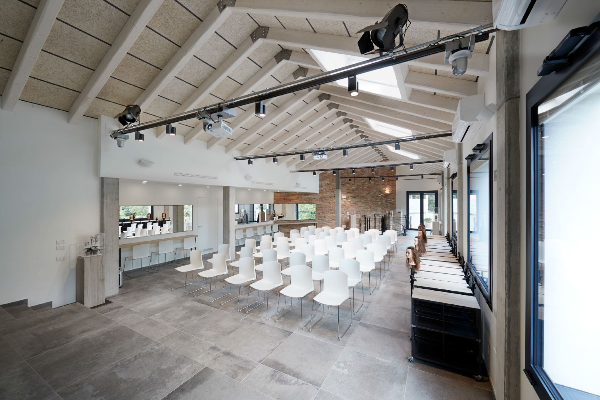 V Due Cosmetics | Studio Magenis